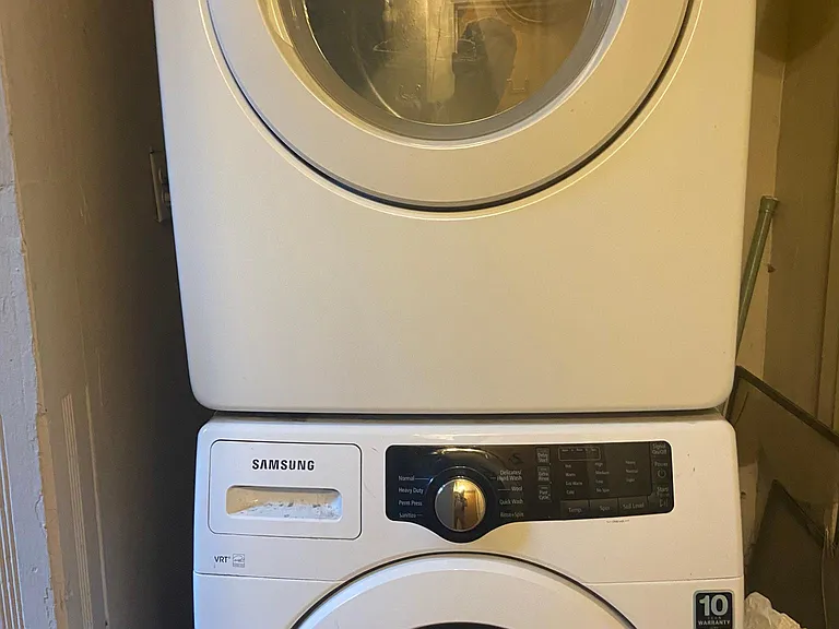 Washer and dryer in building (FREE)