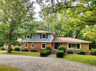 4004 Cedar Hills South Dr, Greenwood, IN 46143