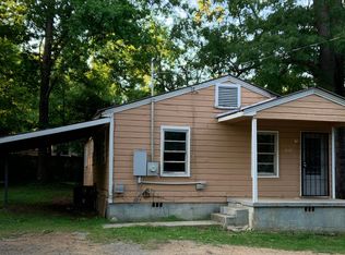 515 Lawrence St, Talladega, AL 35160