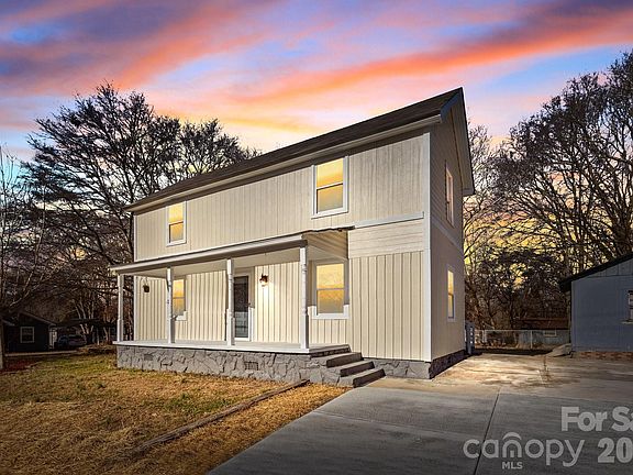 5th image of 306 Ridge St