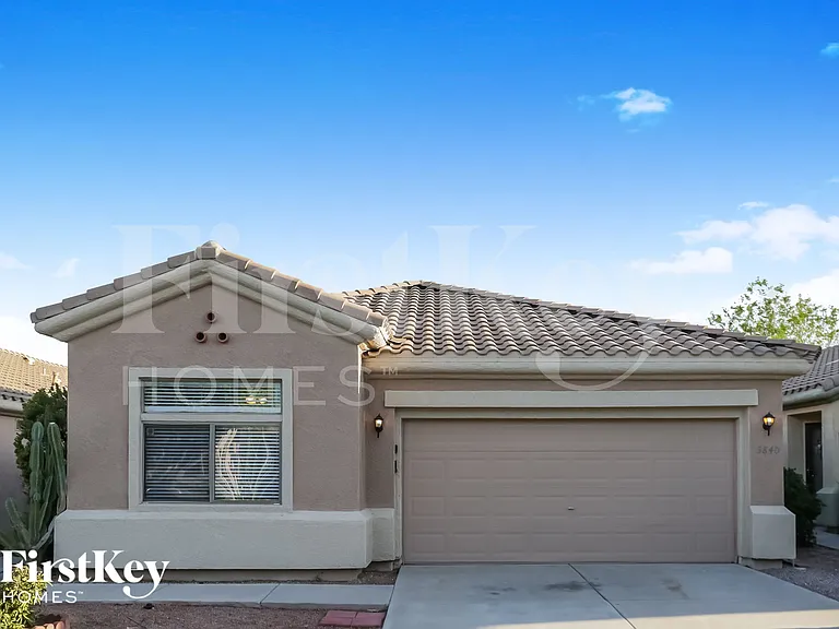5840 E Norland St — Photo 2