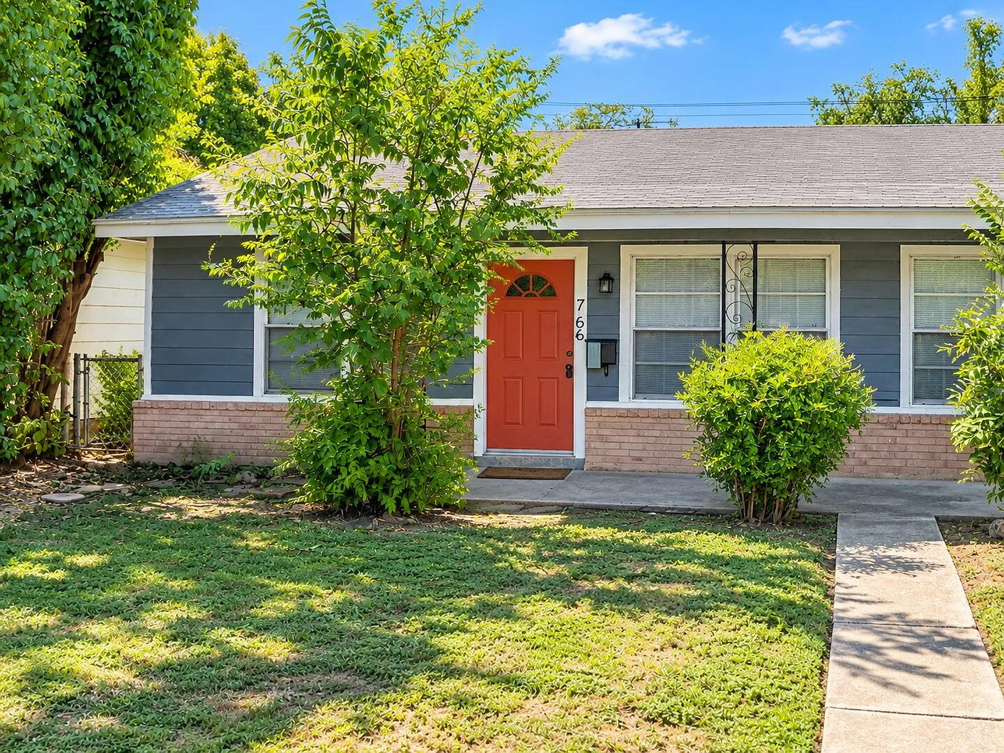766 Edgebrook, San Antonio, TX 78213 | 2 Bedroom Duplex for Rent — Photo 1