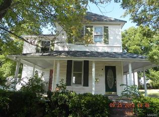 214 W Marvin Ave, Fredericktown, MO 63645