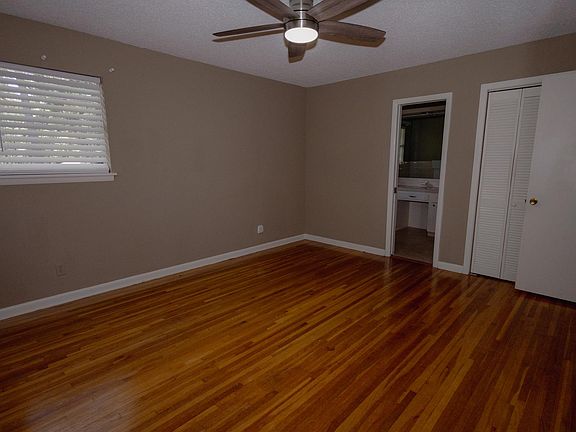 Master Bedroom2