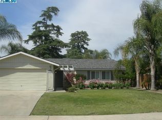 4428 W Cambridge Ave, Visalia, CA 93277