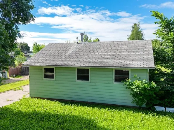 4829 N 56th Ave, High Prairie, AB T0G 1E0