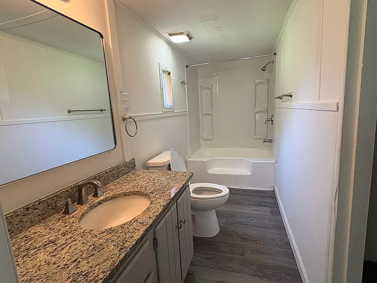 324 S Meridian Rd — Photo 12