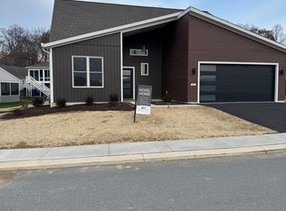 1007 Stanford Dr #195, Lebanon, PA