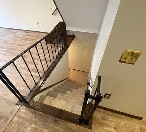4th image of 1064 Willow Grove Ct
