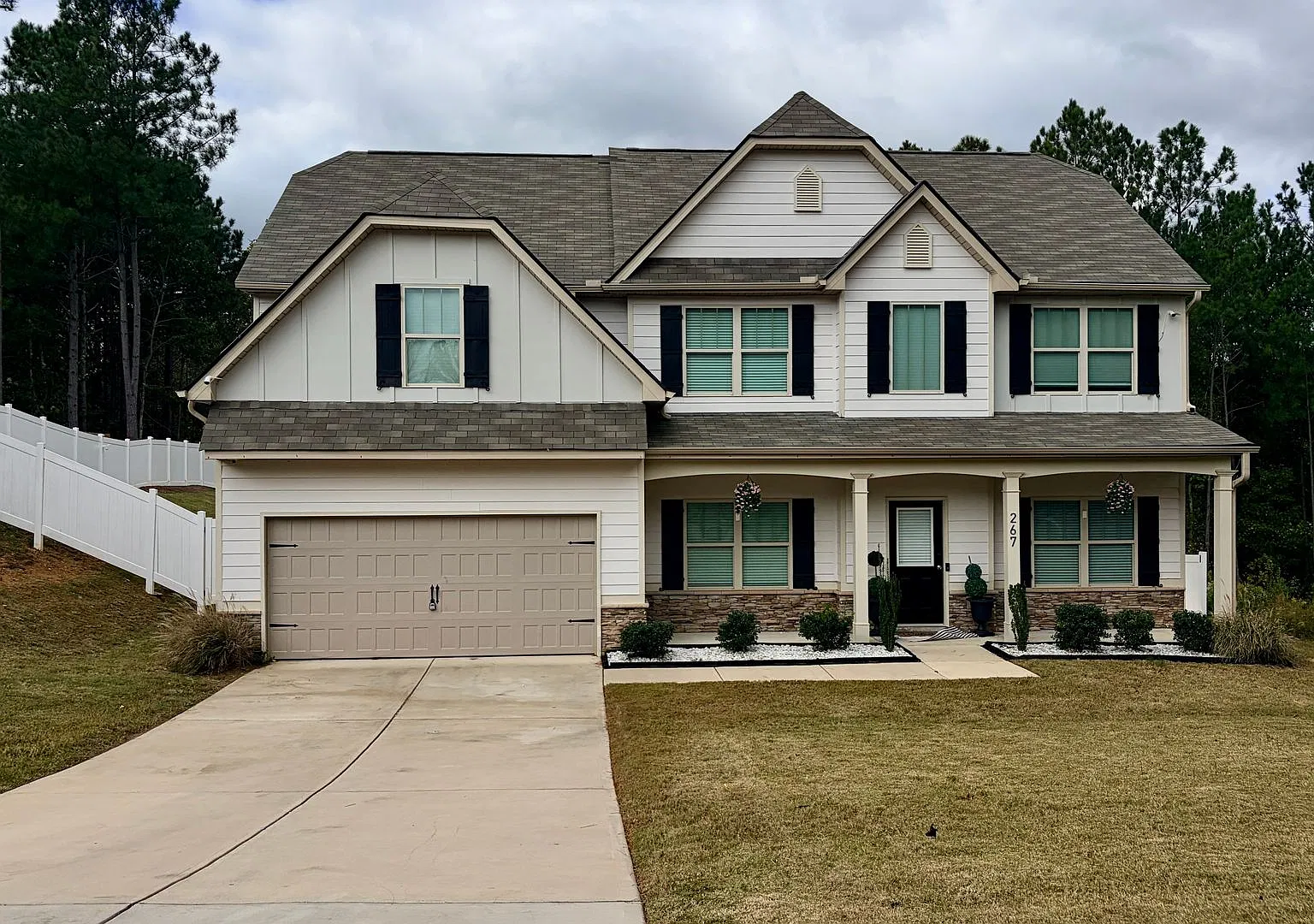 Spacious 4-Bedroom, 3-Bath Home with Expansive Backyard & Covered Patio! — Photo 1