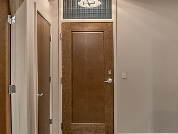 2nd image of 408 W 8th St APT 303