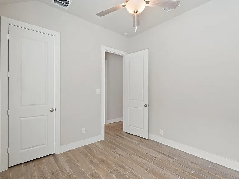 10719 River Walk Dr — Photo 23