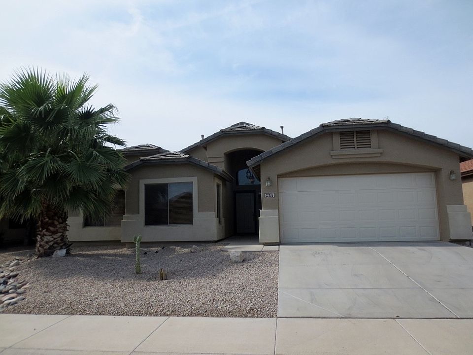 1st image of 42205 W Chisholm Dr
