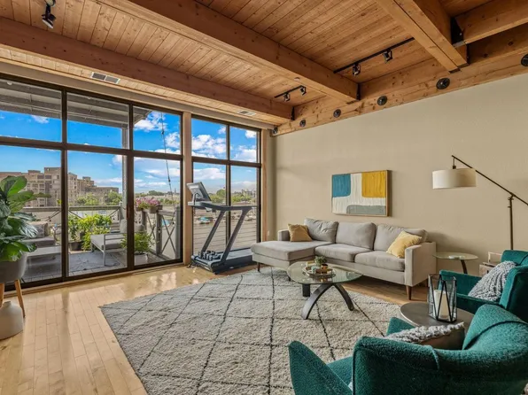 601 East Erie STREET #305, Milwaukee, WI 53202