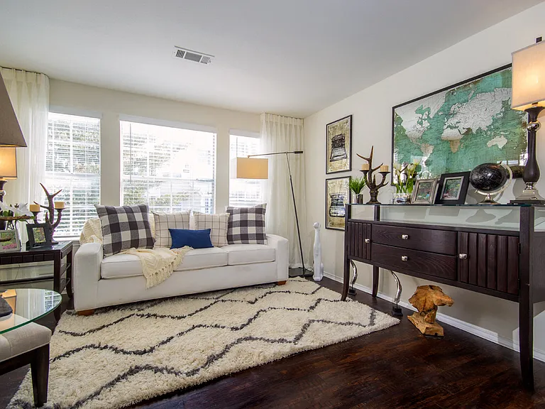 Dover Farms Apartments — Photo 22