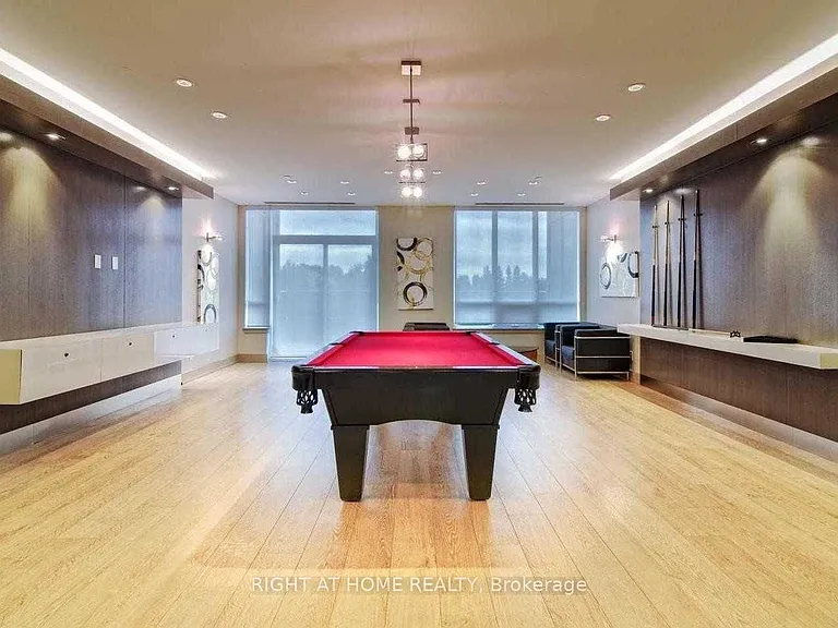7165 Yonge St #705 — Photo 25