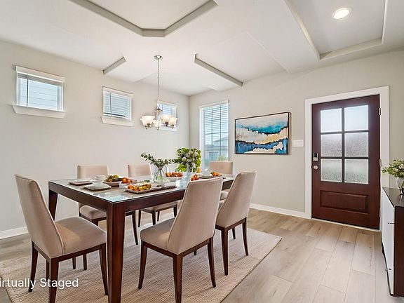 The Texoma floorplan in Glendale Lakes of Rosharon, TX.