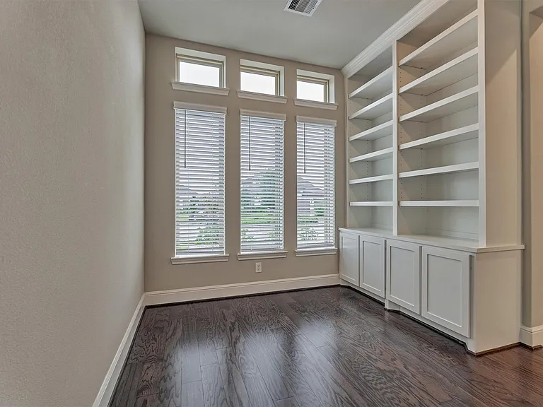 20911 Velvet Wing Dr — Photo 6