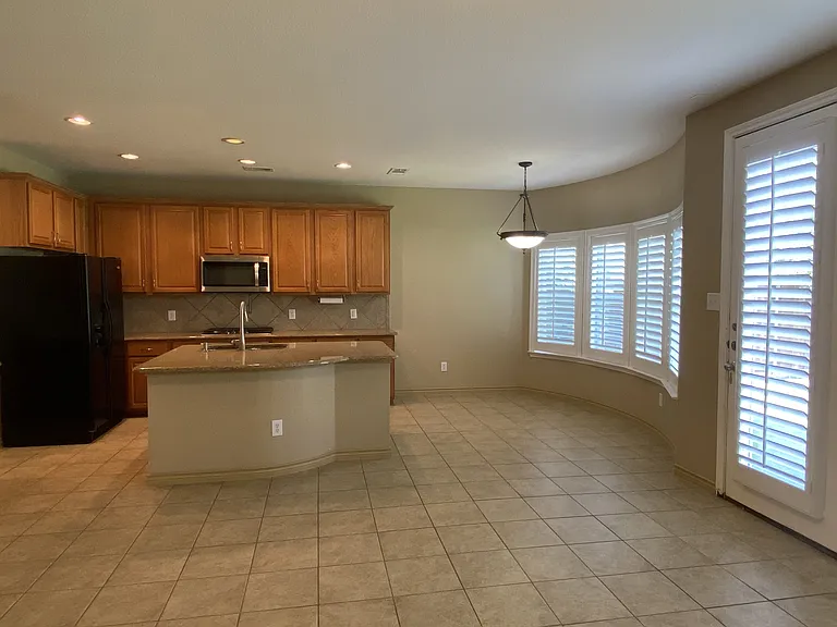 12273 Angelo Dr — Photo 7