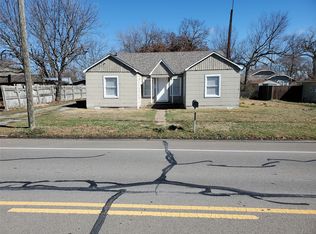 351 S Waco St, Van Alstyne, TX 75495