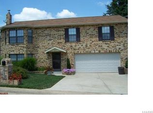 2933 Katie Ct, Arnold, MO 63010