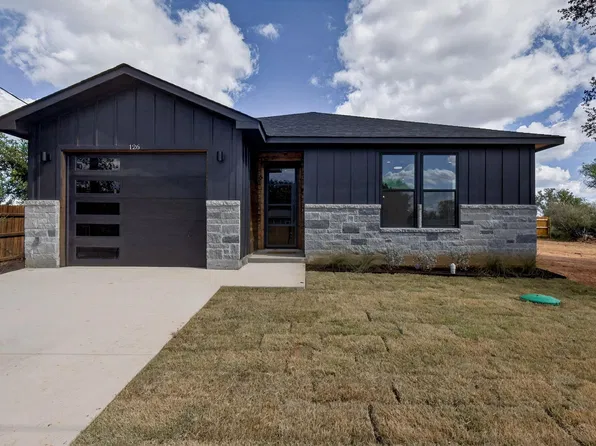 126 W Maple Dr, Granite Shoals, TX 78654