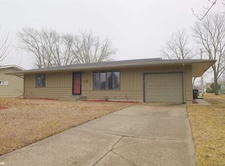 28 Oak Dr, Fort Madison, IA 52627