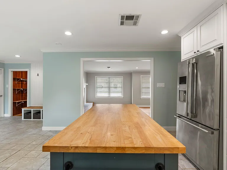 9333 Walterville Rd — Photo 17