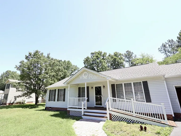 9713 Pampas Dr — Photo 2