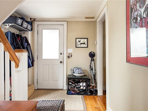 2nd image of 105 Columbia St