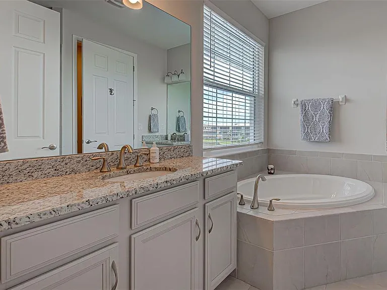 10345 Longshore Rd #29 — Photo 33