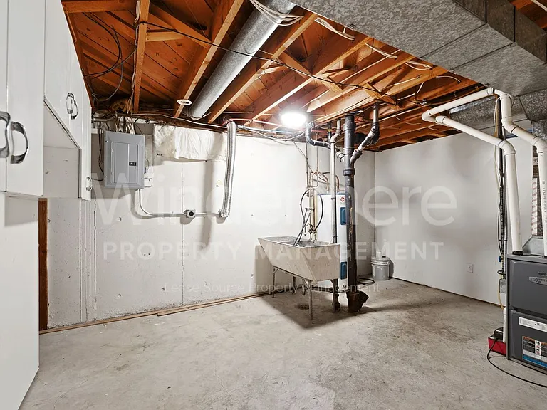 902 E Rockwell Ave — Photo 18