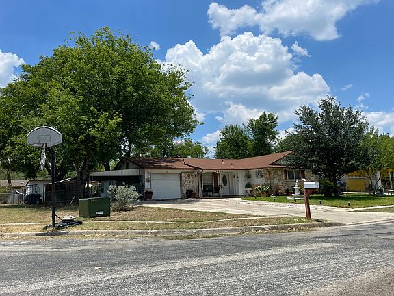 3rd image of 7223 Cool Creek Dr