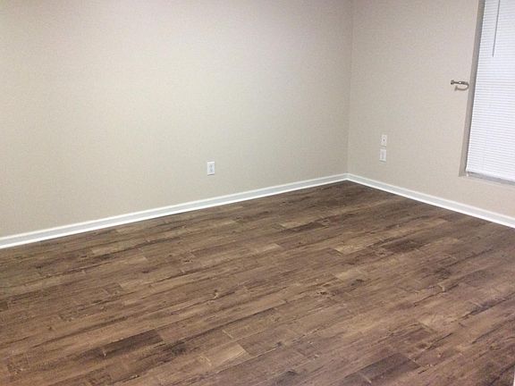 5th image of 162 Dalton Place Way