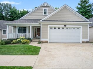 16577 Villa Pkwy, Spring Lake, MI 49456