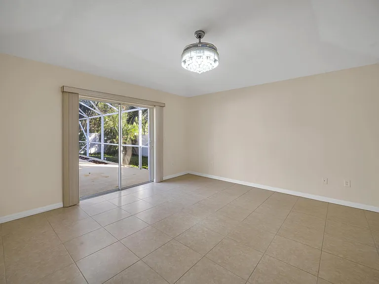 4209 SW McClellen St — Photo 13