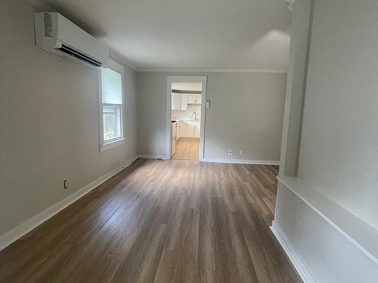 108 Curtiss St — Photo 4