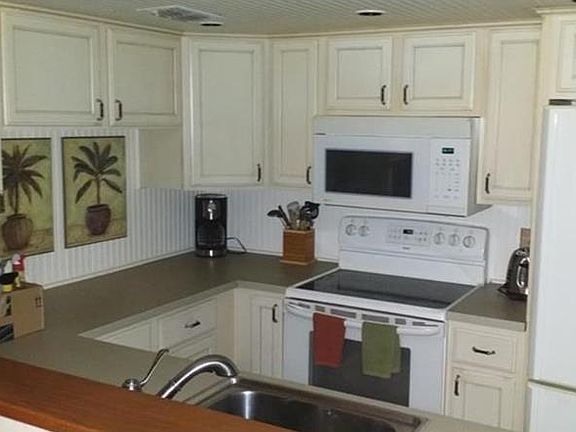 3rd image of 1125 Pinellas Bayway #205