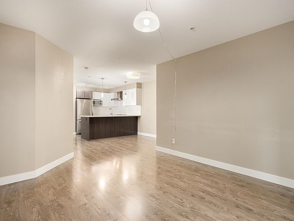4th image of 7131 Stride Ave #101