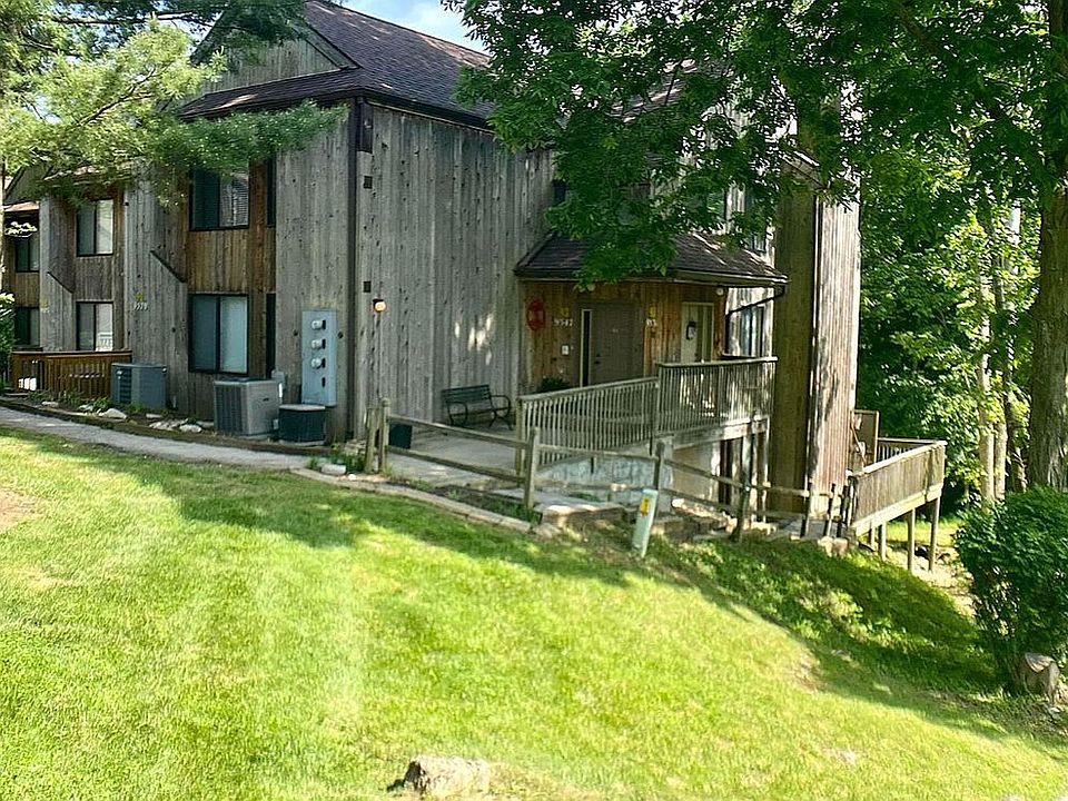 1st image of 9547 S Pointe Lasalles Dr #93