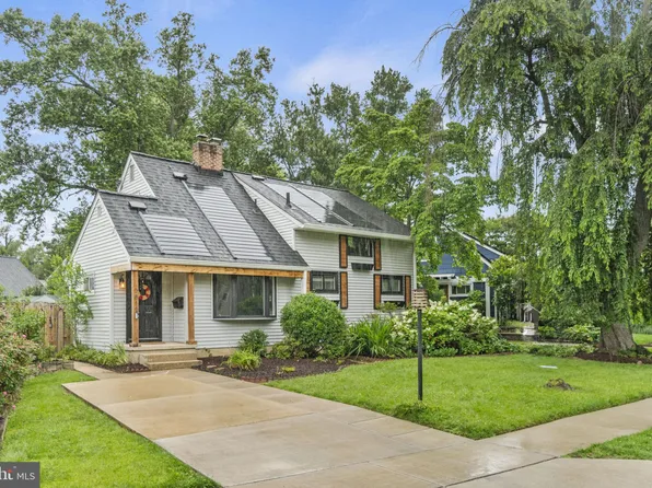 5815 Ridgway Ave, Rockville, MD 20851