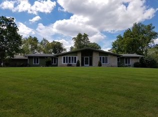 1922 Dell Cove Dr, Fort Wayne, IN 46804