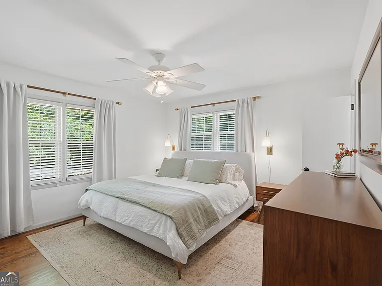 1338 Northwood Cir NE — Photo 12