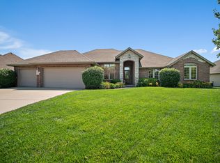 690 S Wiley Way, Springfield, MO 65802