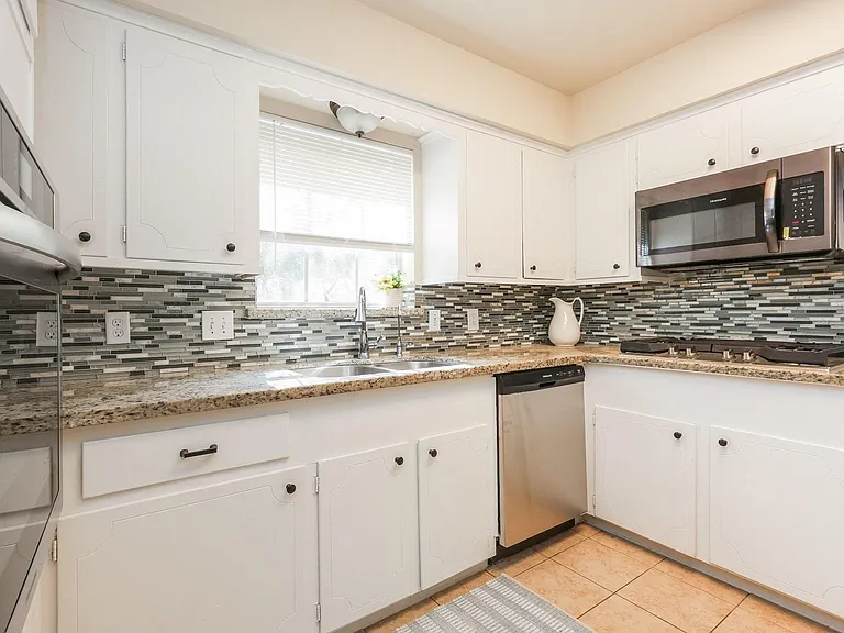 10003 Warwana Rd — Photo 5
