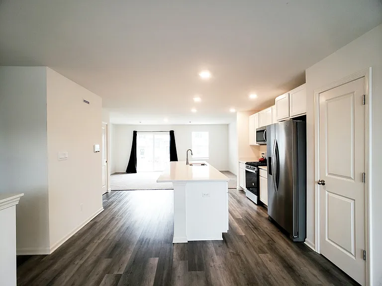 8688 Larkspur Ln — Photo 4