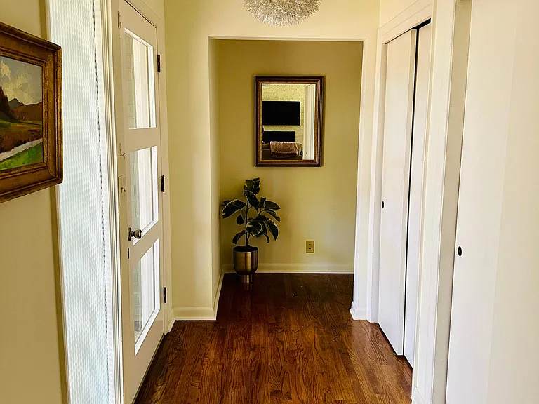 115 Dellwood Dr — Photo 2