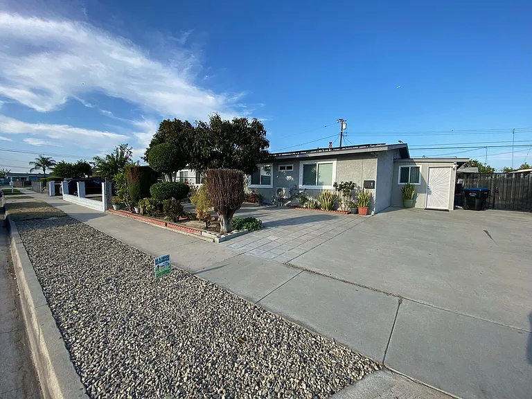 15522 Claretta Ave — Photo 1