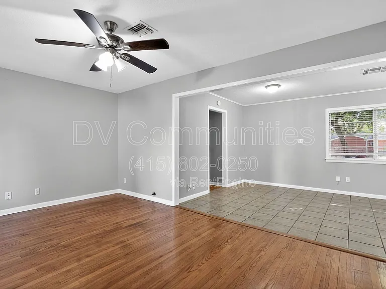 3828 Avenue N — Photo 10