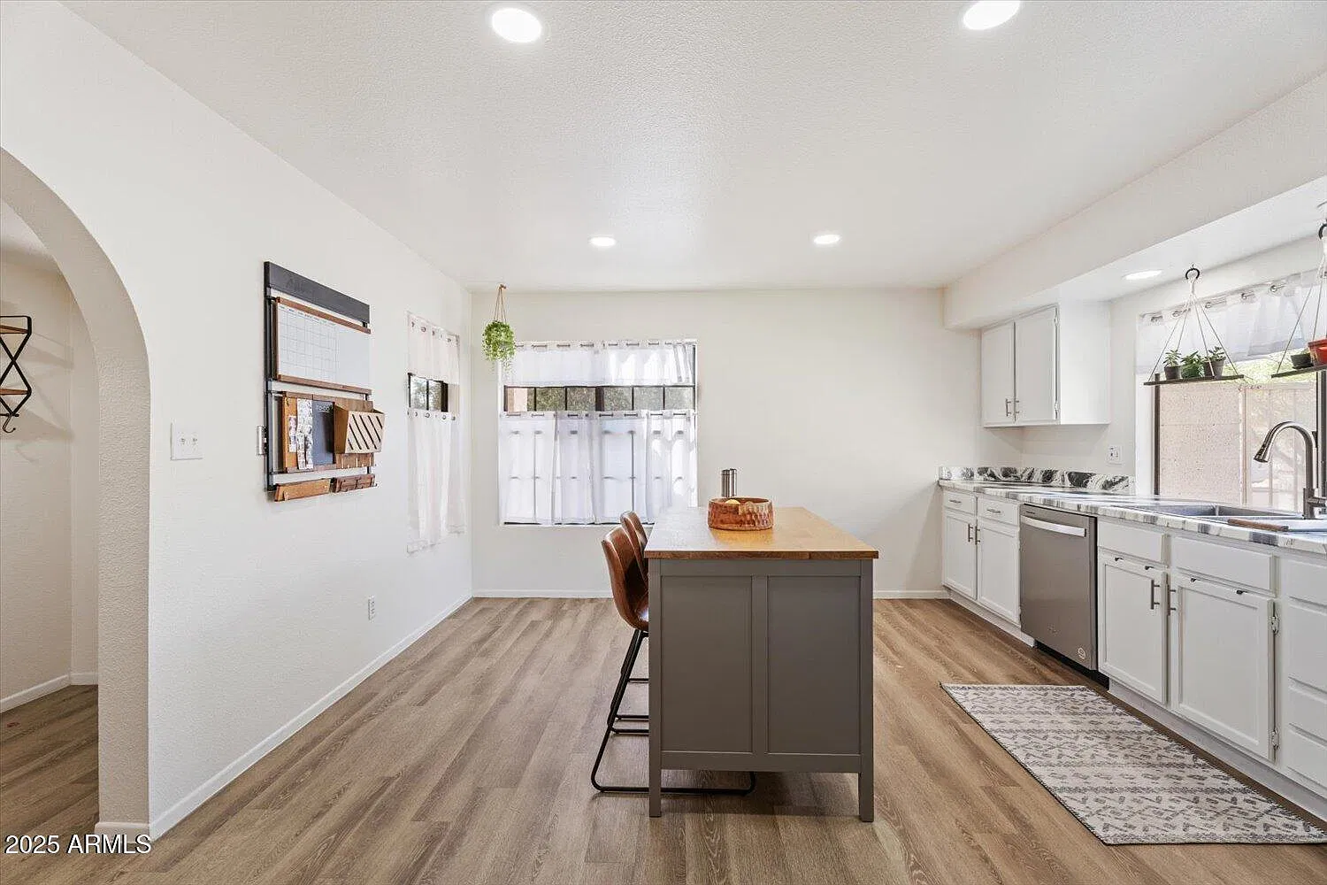 2 bed, 2.0 bath, 1473 sqft, $2,600 — Photo 3